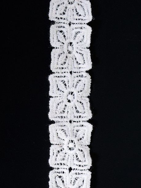Dantela din bumbac - dubla, culoare Alb, latime 2,5 cm.