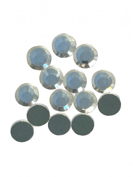 Pietre albe de lipit pe haine 10 mm.
