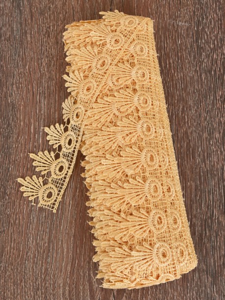 Dantela galbena pentru rochie 4 cm.